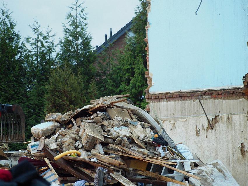 Hausexplosion Bruehl bei Koeln Pingsdorferstr P571.JPG